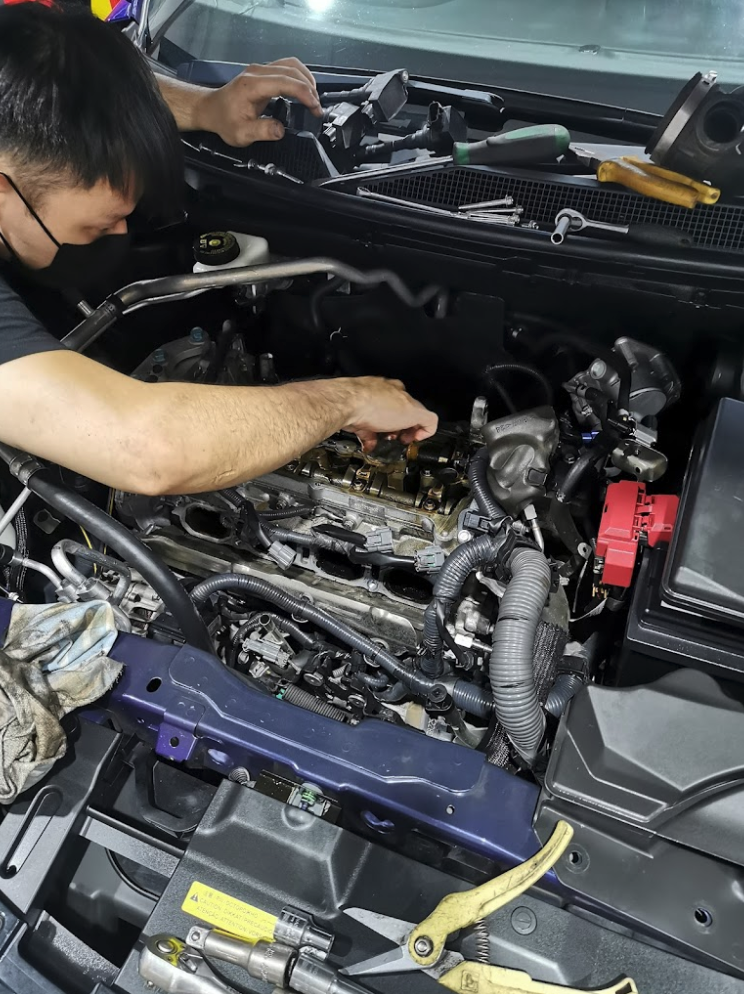 Engine diagnostic tools being used by skilled technicians at the best engine overhaul Singapore workshop.